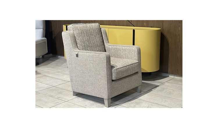 Armchair Georg (Kyiv)