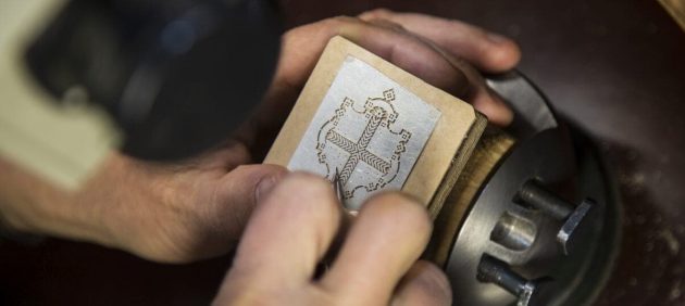 Чем отличается мебельная фабрика от ателье